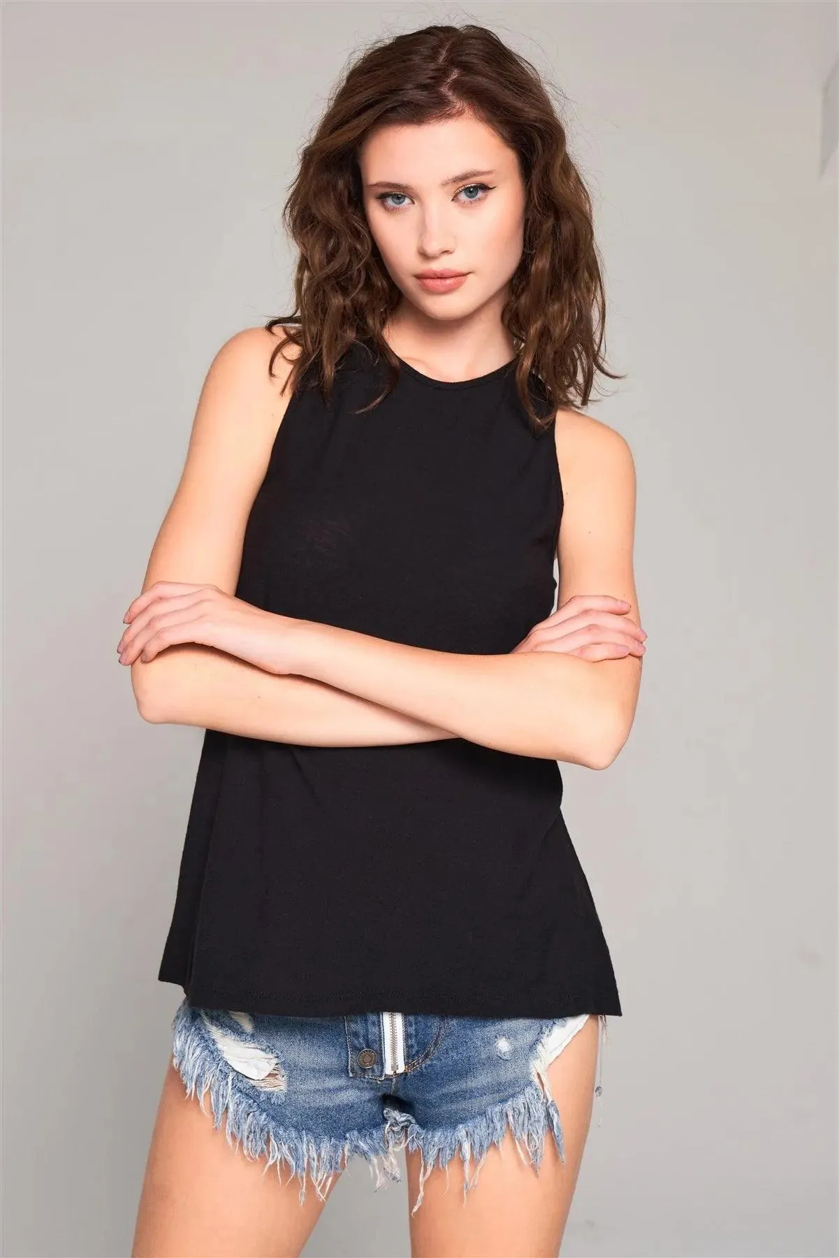 Black Sleeveless Crew Neck Cut-Out Back Detail Longline Tank Top /1-2-2-1