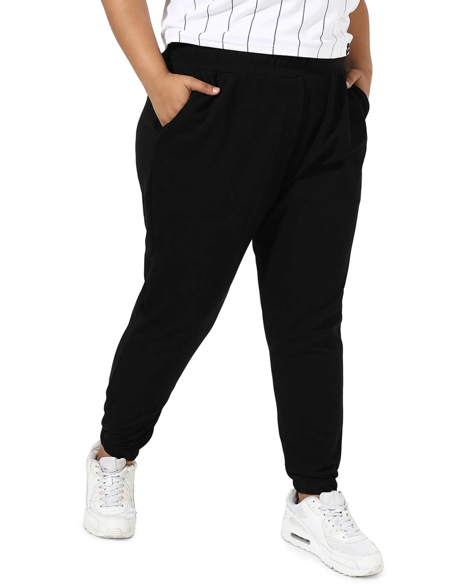 Black Solid Side Pocket Fitted Trouser | Black