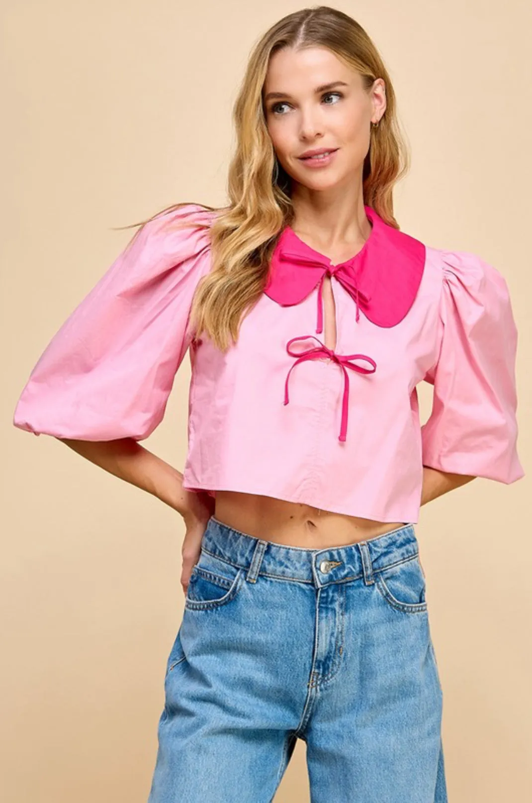Contrast Peter Pan Collar Cropped Top