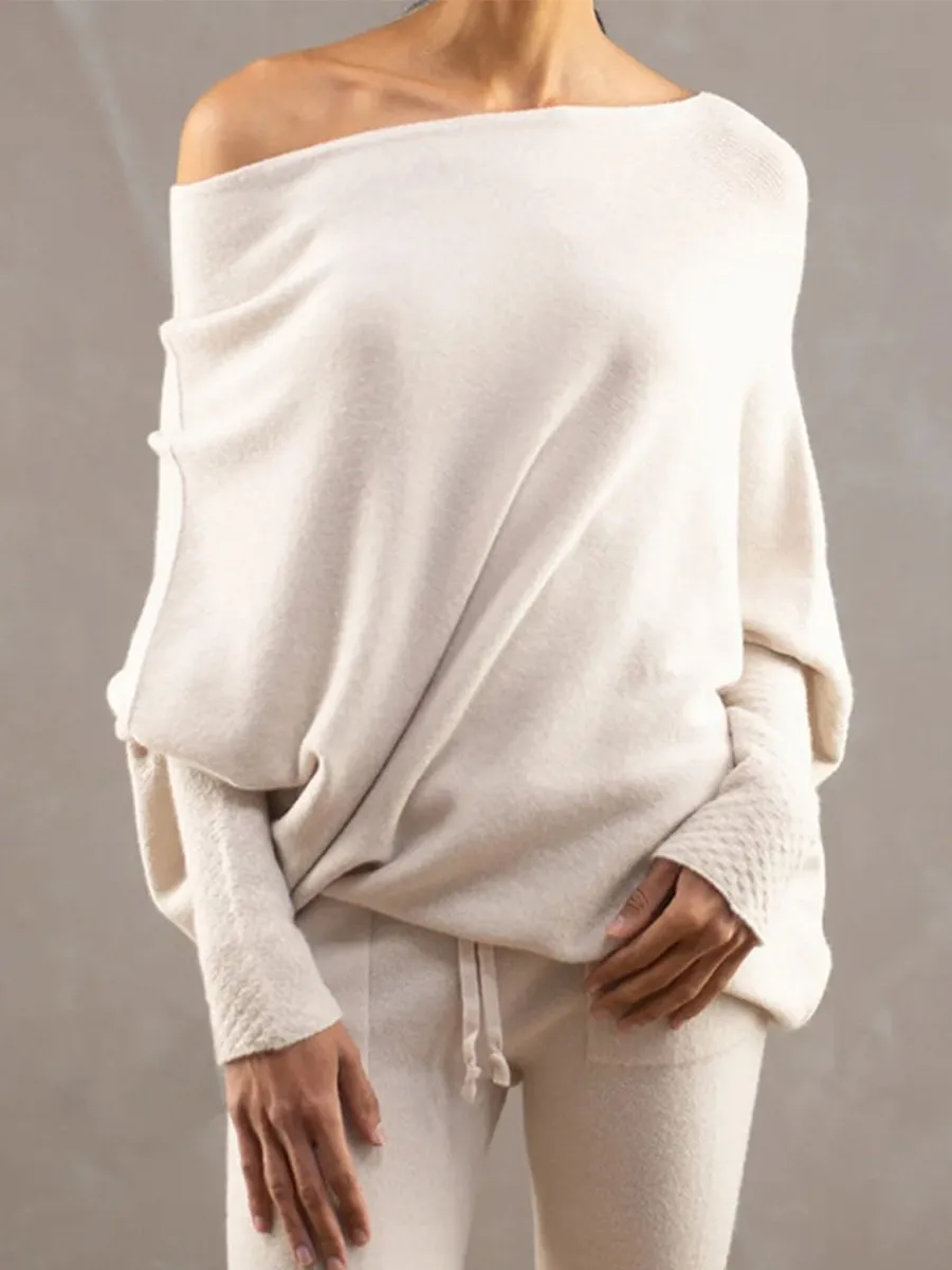 Cozy Knitted Pleated Pullover with Solid Color and Round Neck