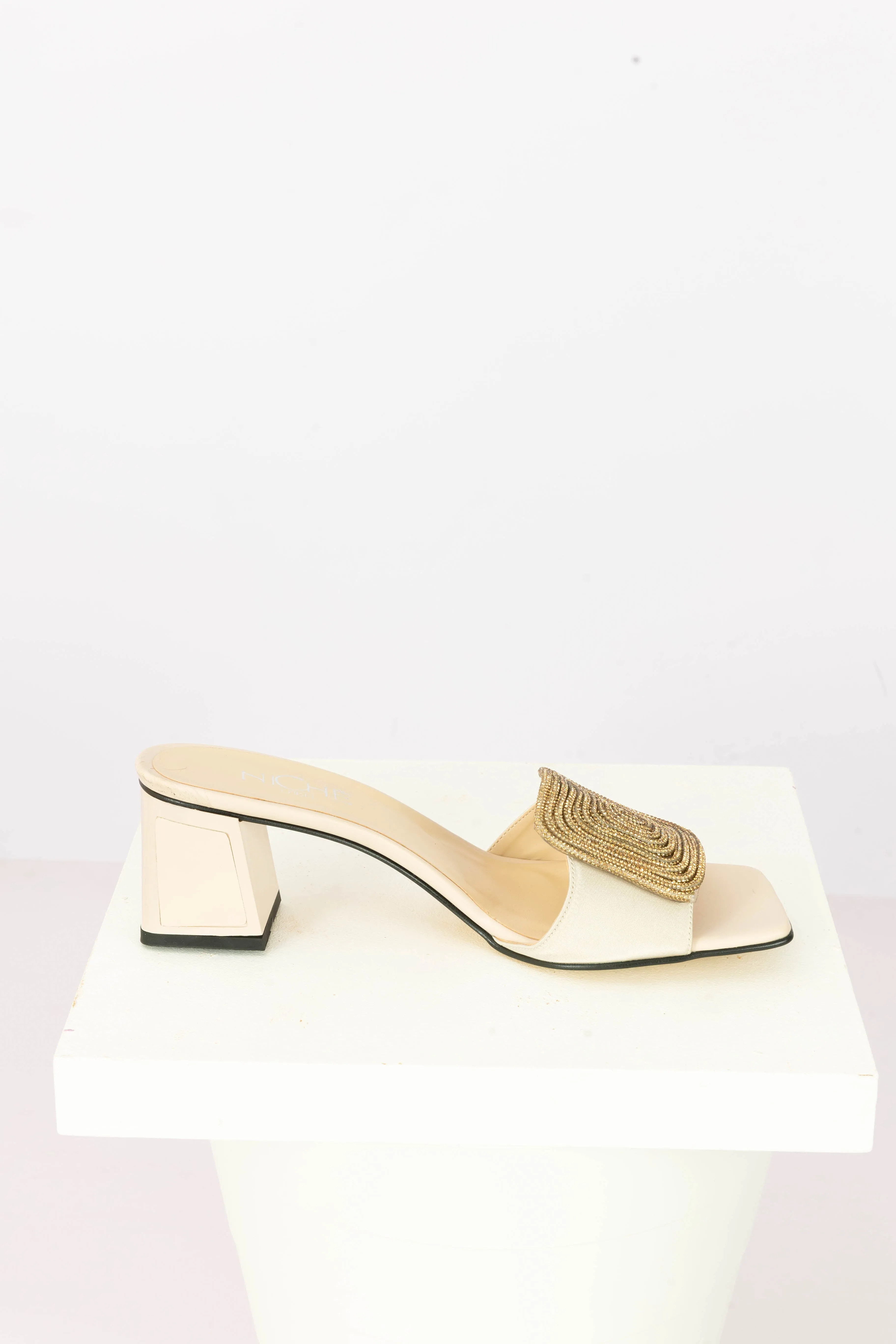 Rhinestone Sparkle: Stylish Shoes