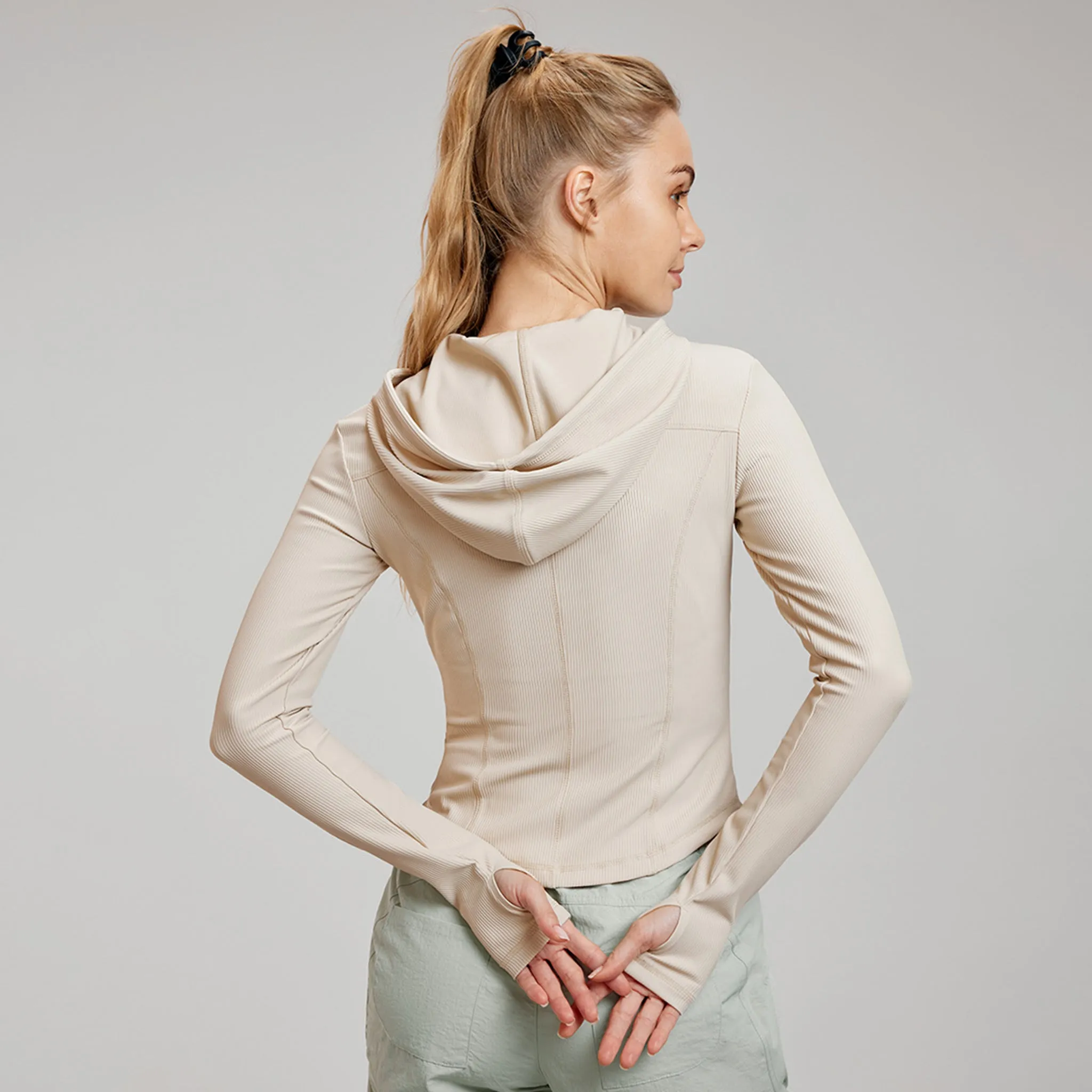 SereneFit Hooded Yoga Jacket – Slim Fit, Casual Long-Sleeve Activewear