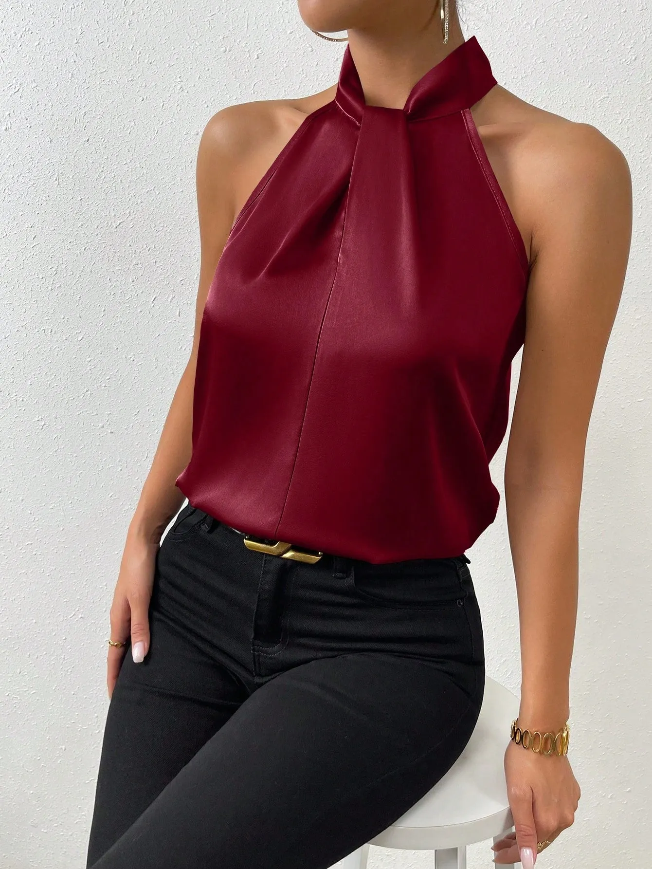 SHEIN Priv̩ Solid Satin Halter Neck Blouse