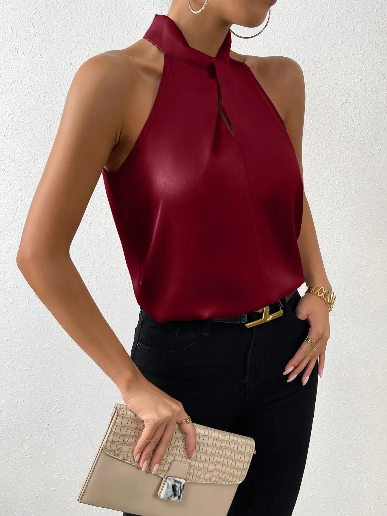 SHEIN Priv̩ Solid Satin Halter Neck Blouse