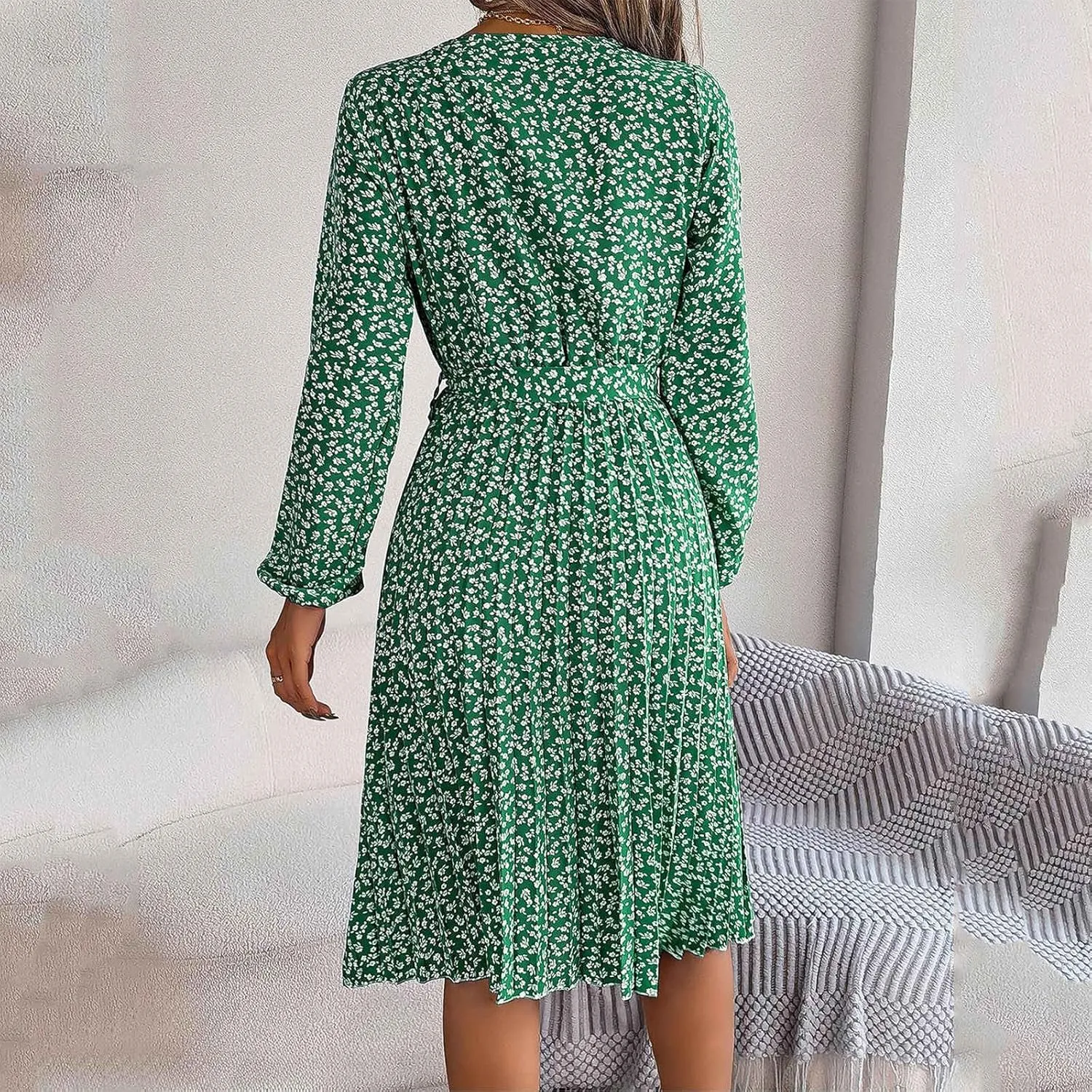 Women's Spring Floral Midi Dresses Long Sleeve Casual Tie Waist Boho Flowy Dresses Crew Neck Pleated Beach Dresses